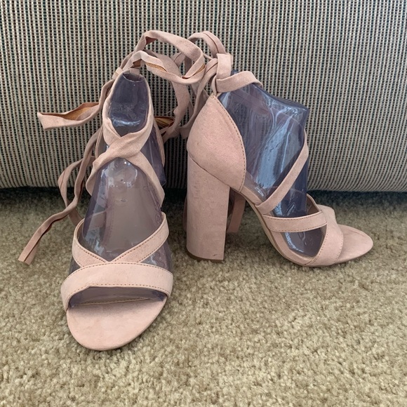 Heels - Picture 1 of 1